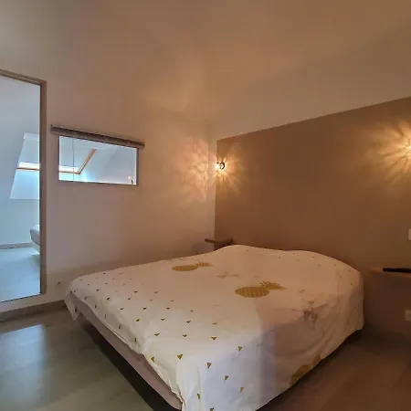 Plage T3 Duplex, 52m2 Climatise Balcon Vue *